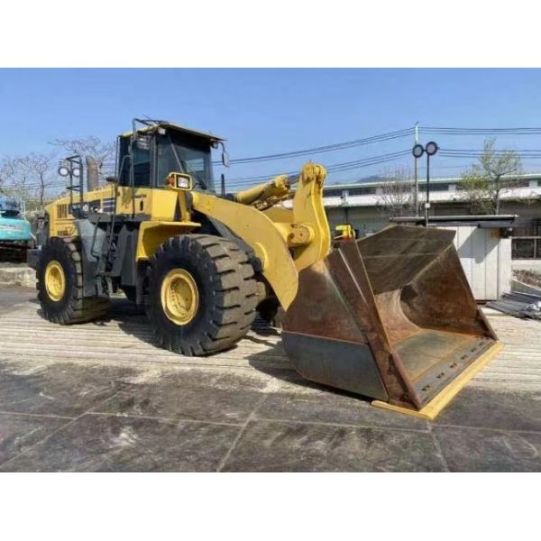 Komatsu Wa500-6 wheel loader, large-scale construction machinery for mining loading
