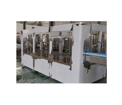 100% de precisão de enchimento Linha de produção de refrigerantes carbonatados chave na mão com alta tensão