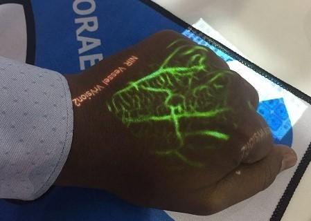 Veia de alta resolução dos pacientes obesos que encontra o infravermelho do dispositivo para Venipuncture