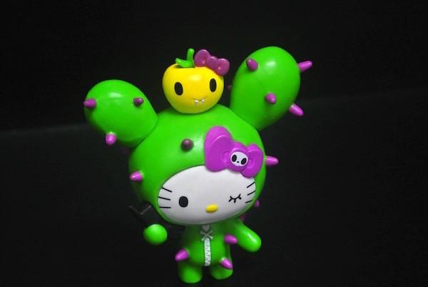 Cute Custom Plastic Toys , Hello Kitty Cake Topper Figurine White / Green / Red Color