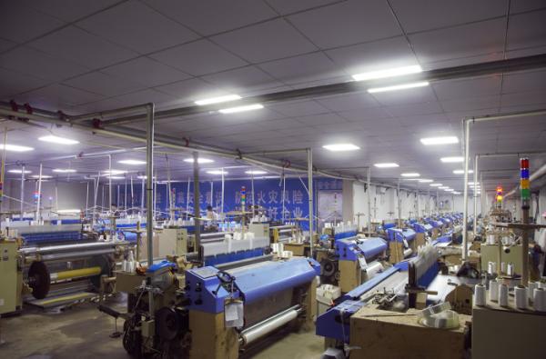 GGYEZ-1200  850 ºC 92.0% SiO2 1.26mm E Glass Fabric