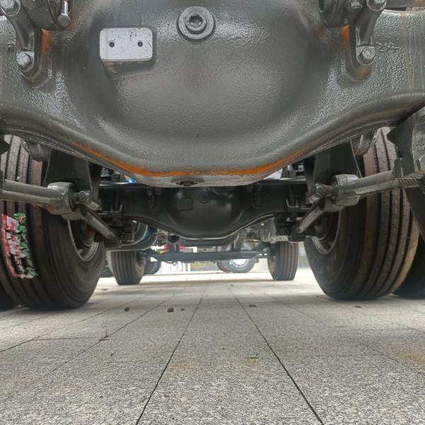 31-40t Load Capacity Used HOWO371HP Tractor Transport Truck with Hydraulic Steering