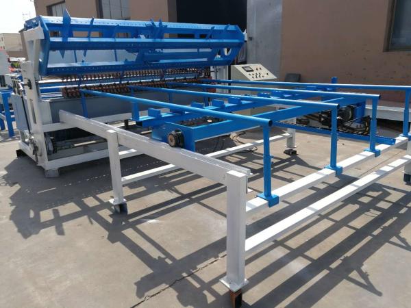 2.2 Kw High Speed 24pcs Roll Mesh Welding Machine
