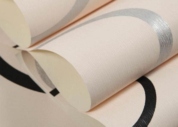 Geometric Non - woven Modern Removable Wallpaper with Black and White Circles