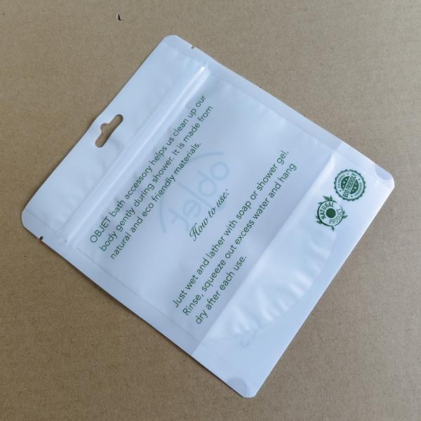 Premium Translucent Stand Up Bags For Bath Accessories Packaging With Water-Resistant And Sealing Zipper Closure.