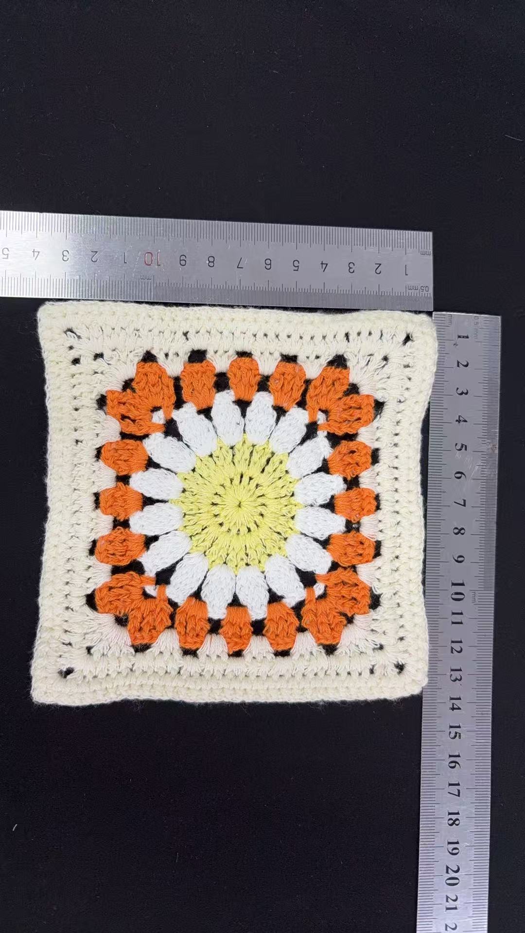 Cotton/Polyester Snag-resistant embroidery patch  Crochet Flower  Square Patch, Floral Crochet Applique for Clothing Decoration