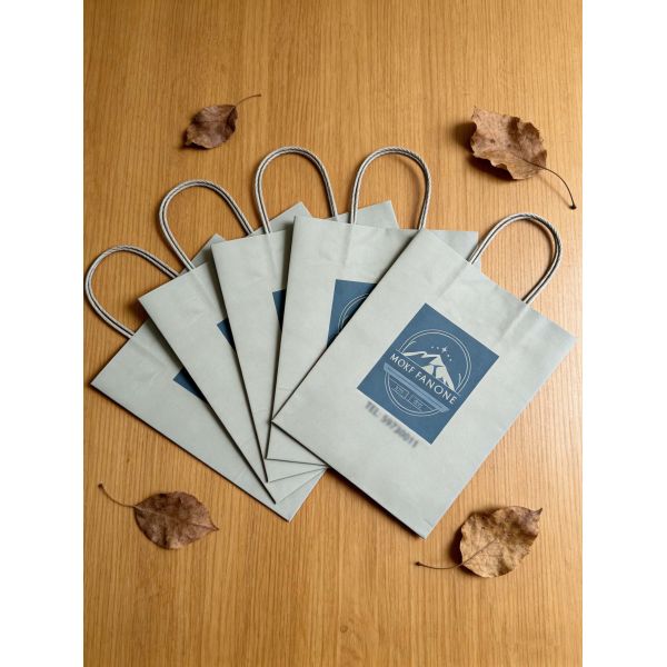 Custom Disposable Kraft Paper  Twisted  handle  Bag Printing MOQ 50000 Pieces Take Away Bag
