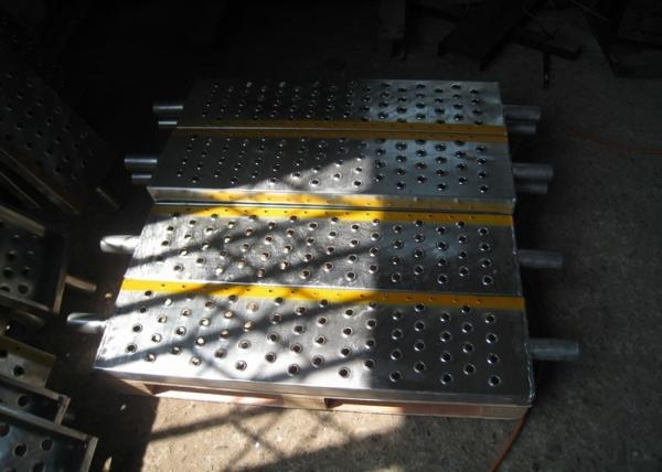Perforated Galvanized Steel Stair Treads 1.5 - 5mm Thickness Anti Slip Surface