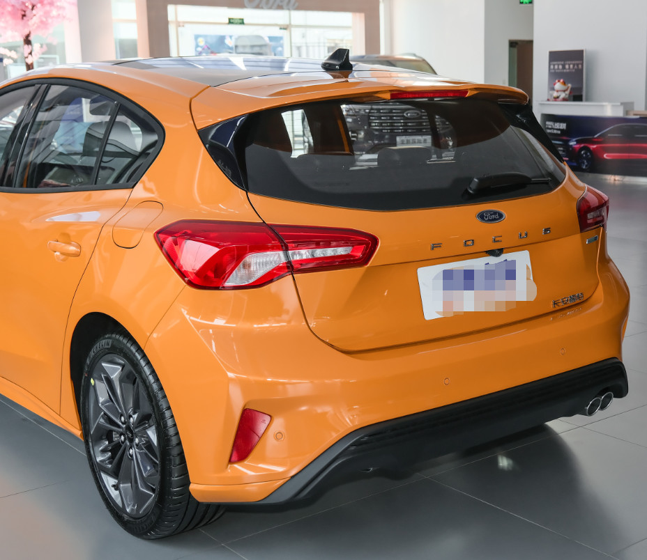 Новый и используемый седан мест бензина 5 фокуса 1.5T 177HP Форда автоматический