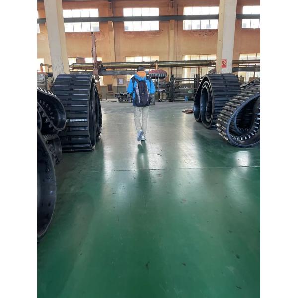след Dumper черноты связи тангажа 62 125mm резиновый для Hanix Rt800