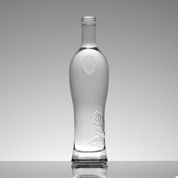 Super Flint Glass Material 500ml 700ml 750ml Empty Rum Clear Liquor Bottle for Beverage