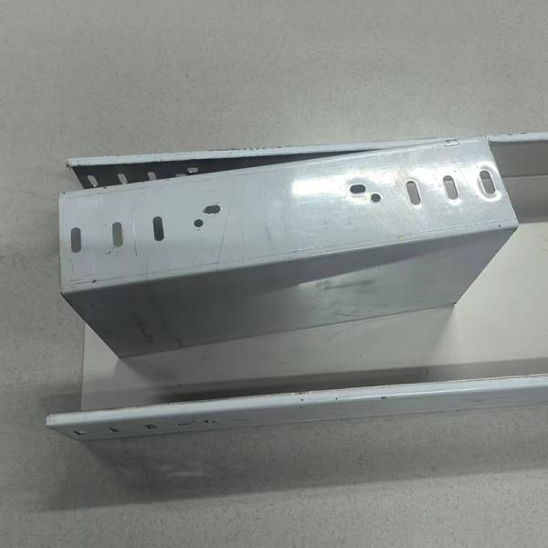 Versatile Stainless Iron Cable Trunking 50mm-1000mm For Indoor And Outdoor