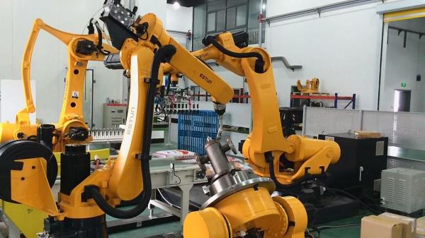 製造におけるロボット工学 ESTUN ER220-3100 ハンドリング組立アプリケーション
