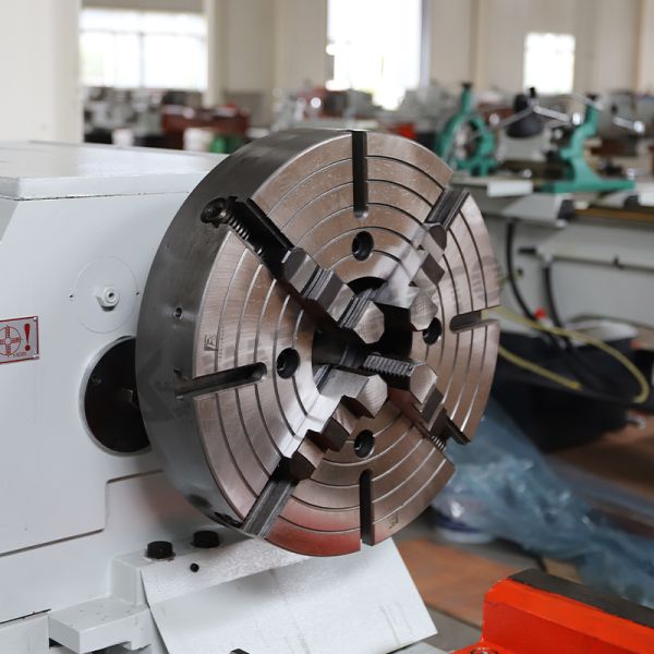 CW6263 Large Horizontal Metal Lathe Machine Universal Manual Machining Equipment