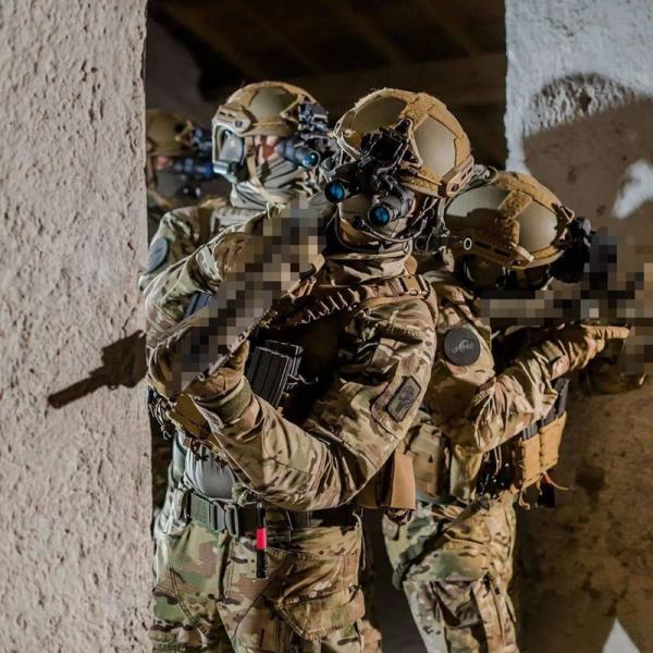 Ergonomic Military Combat Uniform Camo Tactical Frog Suit Military 100% Polyester Body