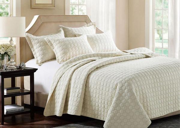 100% Cotton Circle Embroidered Full Size Quilt Sets 3 Pcs With Logo Customized