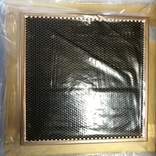 Вентиляция вентиляционных отверстий волновода сота комнаты 300 X300mm EMC обшивает панелями SGS