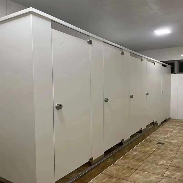 1510 X 2440mm Commercial Restroom Partitions Phenolic Compact Laminate