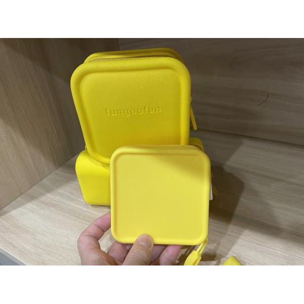 Customized 100% Food Grade Silicone Cosmetic Bag Storage Box for Makeup Accessories