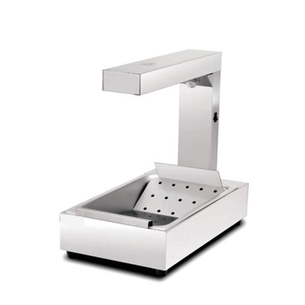 Оборудование ресторана фаст-фуда откалывает витрину грелки работника и картошки