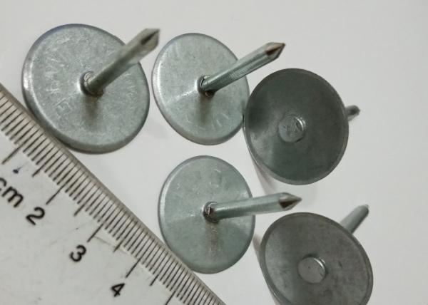pinos de aço galvanizados 3.4mm da isolação da soldadura de parafuso prisioneiro com cabeça do copo