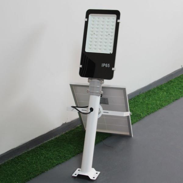 30w/40w/60w LED Solar Street Light with IP65 Rating and -20 60C Working Temperature