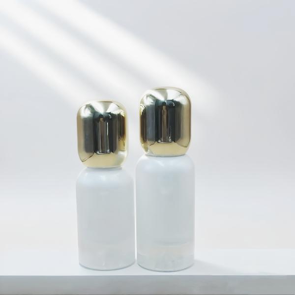 Cosmetic Packaging Glass Lotion Bottle Cream Jar Skin Care Containers With Gold Round Cap