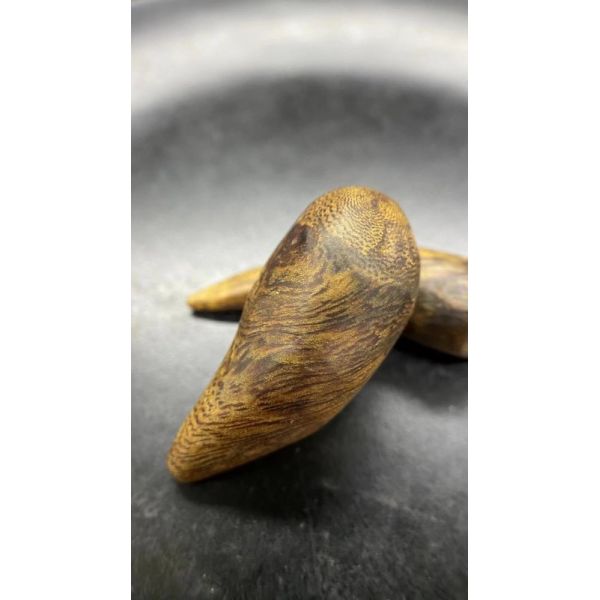 Natural White Qinan Agarwood Crushed Raw Wood Aged Ingredients Boiling Water