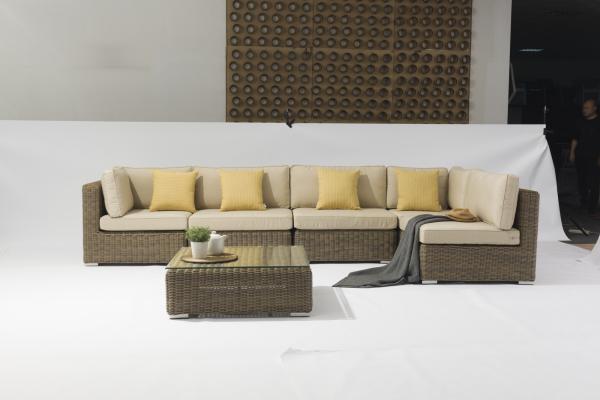 Comfortable Patio Furniture Aluminum and Pe Rattan Garden Sofa Set for Waterproof Outdoor