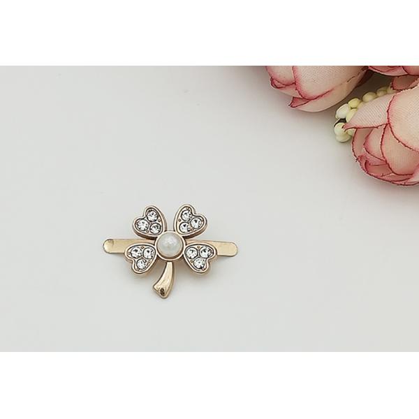 Pearl Rhinestone Zinc Alloy Buckle Flower Shaped 18*18.3MM Environmental Plated