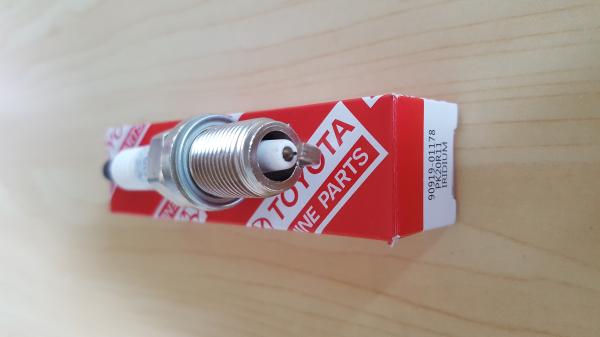 Auto Spark Plug for Toyota Denso OEM 90919-01178