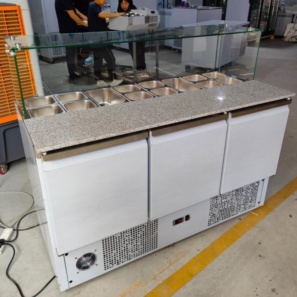 R134a R290 Refrigerant Pizza Prep Table Commercial for European Market