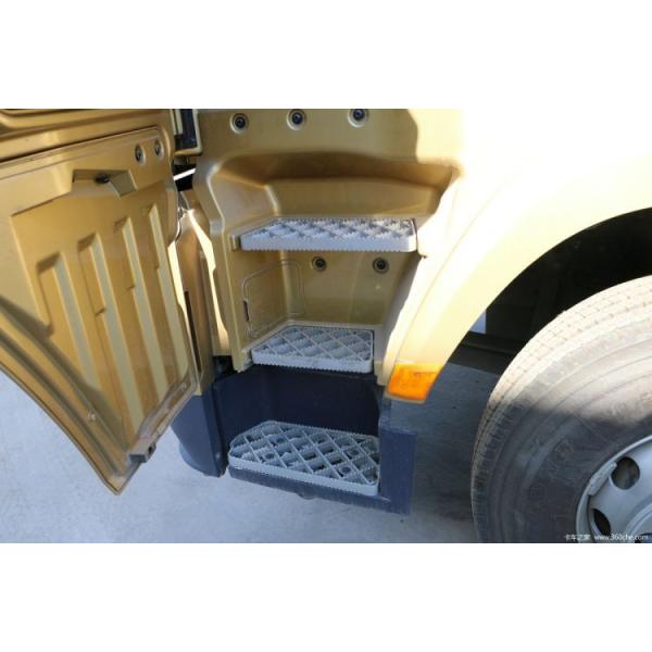 Affordable Boutique X3000 CNG LNG Tractor with Multimedia System and Automatic Window