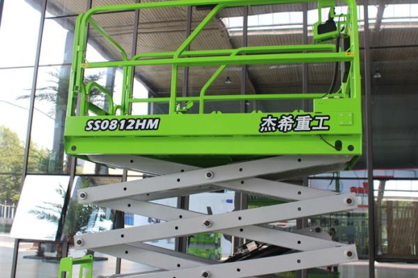 22' Mobile Aerial Scissor Lift For Ship Maintenance And Warehouse