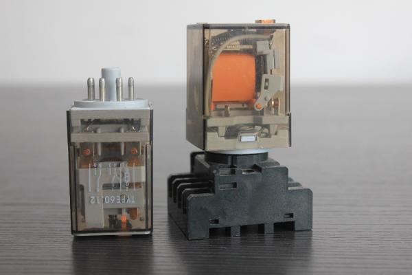 60.12 Coil 220V 10A 8 Pin Mini Intermediate Relay 380v
