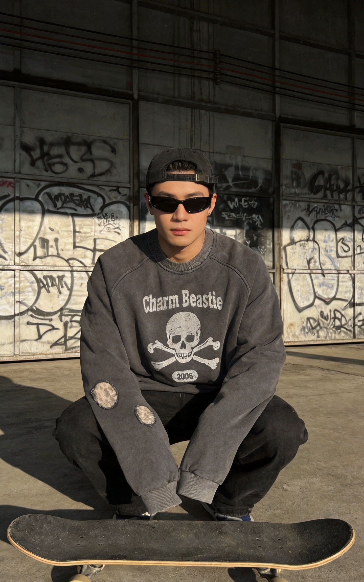 Skull Graphic Men's Heavyweight Hoodie Vintage Acid Wash Cropped Crewneck Sweatshirt