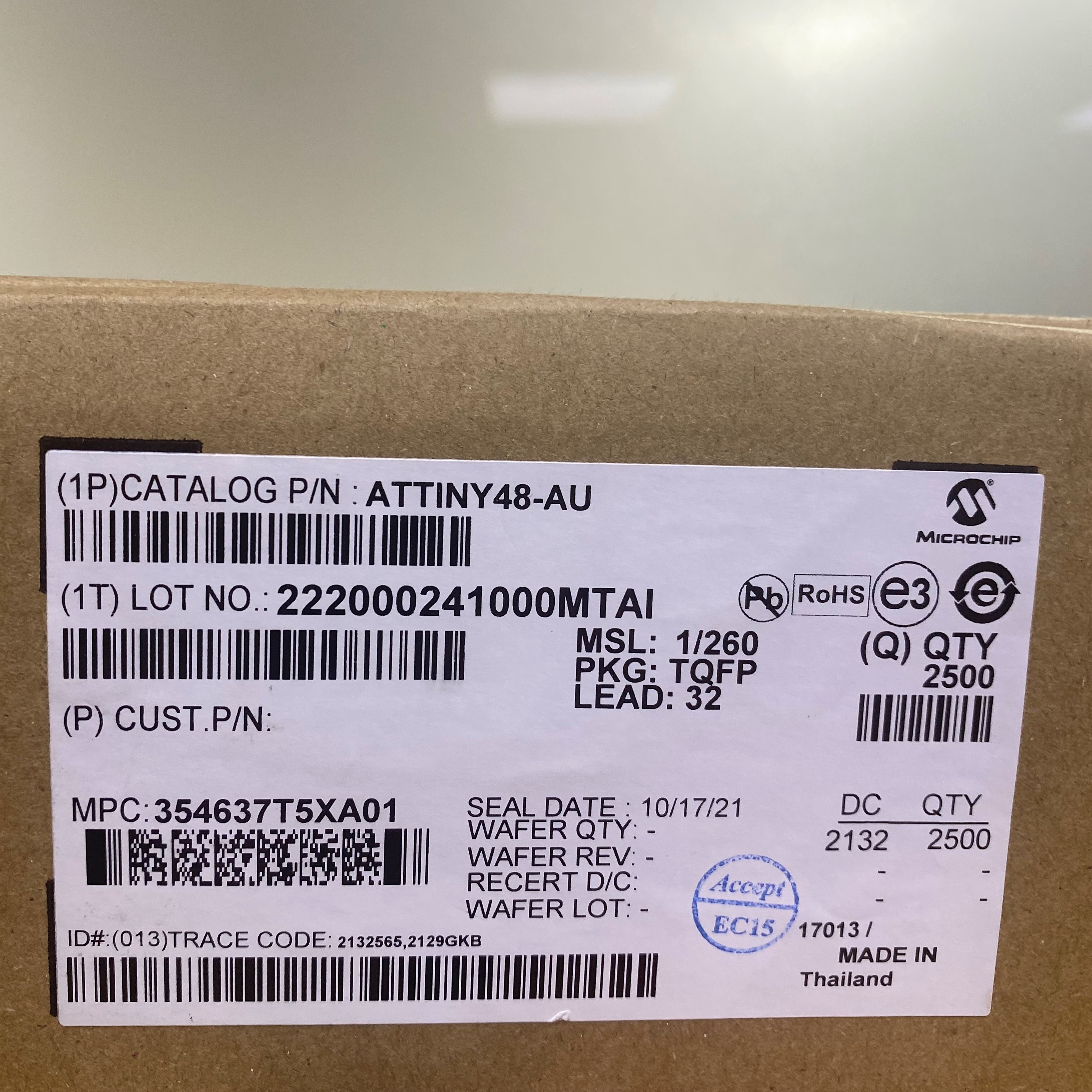 ATTINY48-AU Микроконтроллер серии ATMEL AVR IC 8-бит 12 МГц 4 КБ (2K x 16) FLASH 32-TQFP (7x7)
