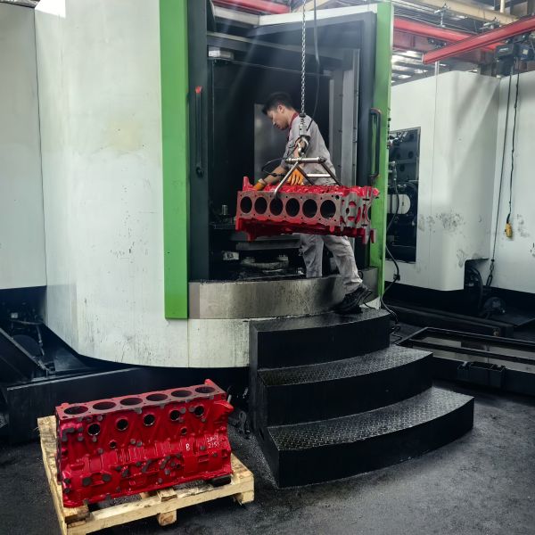 11401-E0J40 cylinder block FOR  HINO  J08E