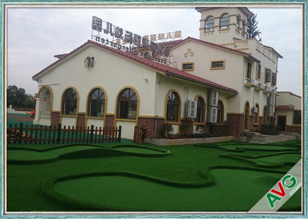 Outstanding Outdoor Garden Fake Grass 13200 Dtex Fullness Surface With Green Color