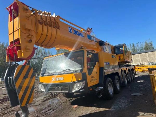 Chinese famous brand XCMG  25 Ton 30n TON  50 Ton 70 Ton 100 ton 130 TON mobile truck crane for sale