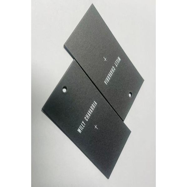 Snap Lock Style Custom Clothing Hang Tags Round Design Suitable for Clothing Labels and Product Information Display