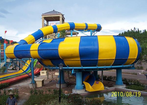 Customized Color Tube Water Slide , Amusement Park Slides For Holiday Villa