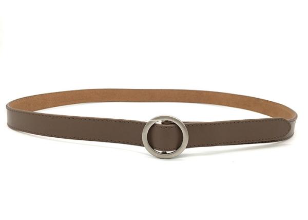 O Taupe colore correias de couro da forma das mulheres com a curvatura redonda de prata simples 2.5cm
