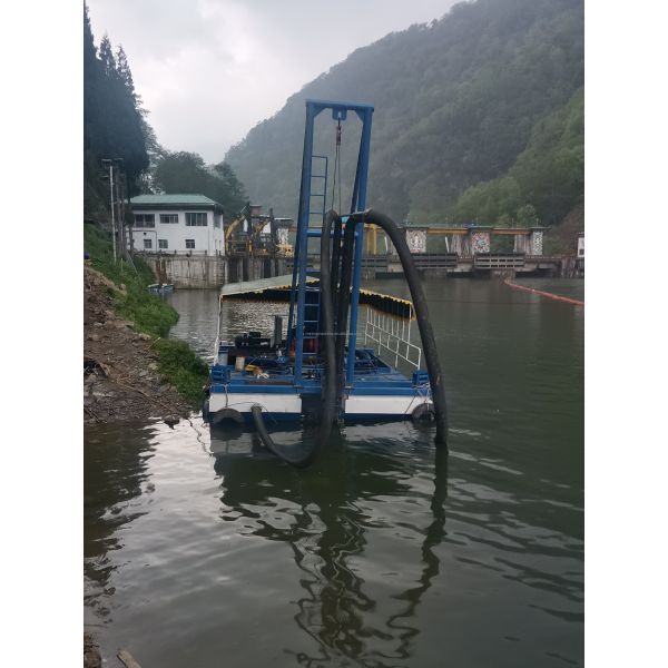 River / Sea Dredging Diesel Jet Suction Dredger With Multiple Pontoons