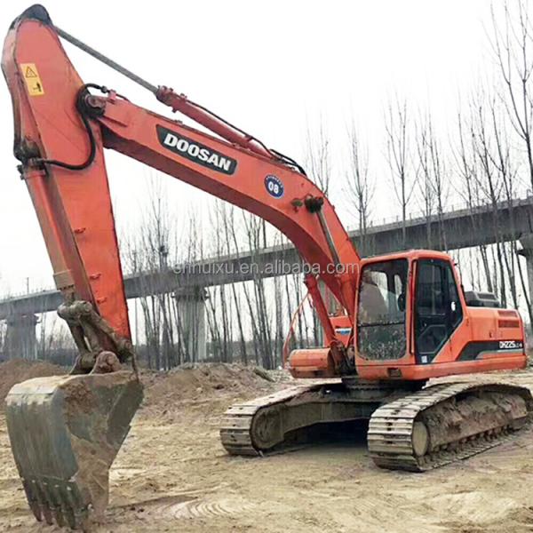 Excavateur d'occasion de 25 tonnes Doosan dx225 à vendre Excavateur d'occasion de 25 tonnes Doosan 225 à vendre