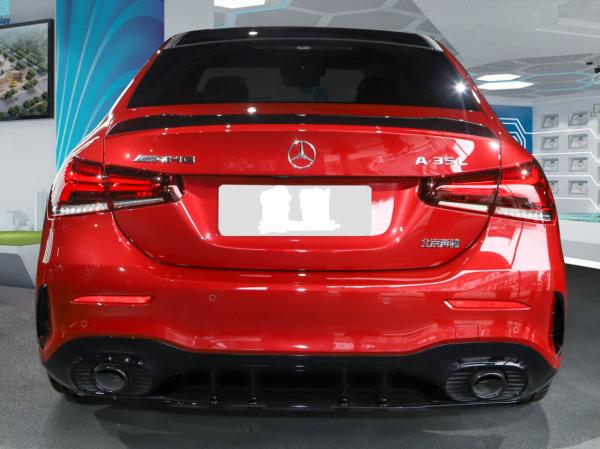 Carros compactos a gasolina Benz classe A AMG 2022 35L 4MATIC 4 portas 5 lugares luxo