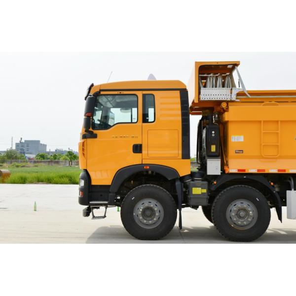 SINOTRUK HOWO TX 440HP 8X4 Camión con remache Construcción urbana Transporte por carretera