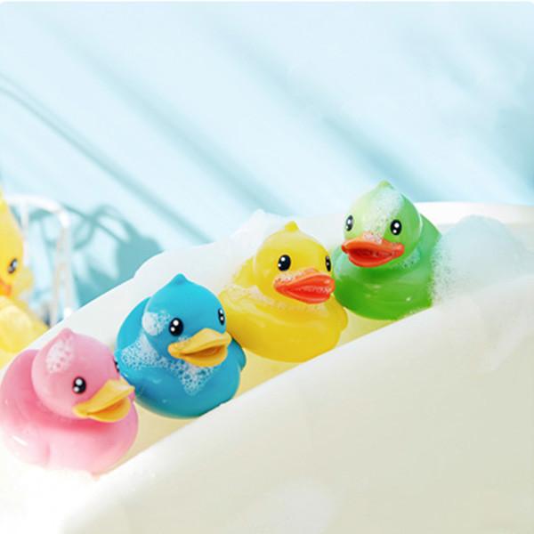 Vinyl Rubber Duck Toy For Baby Bath With 5.8cm 7.5cm 10cm Size OEM