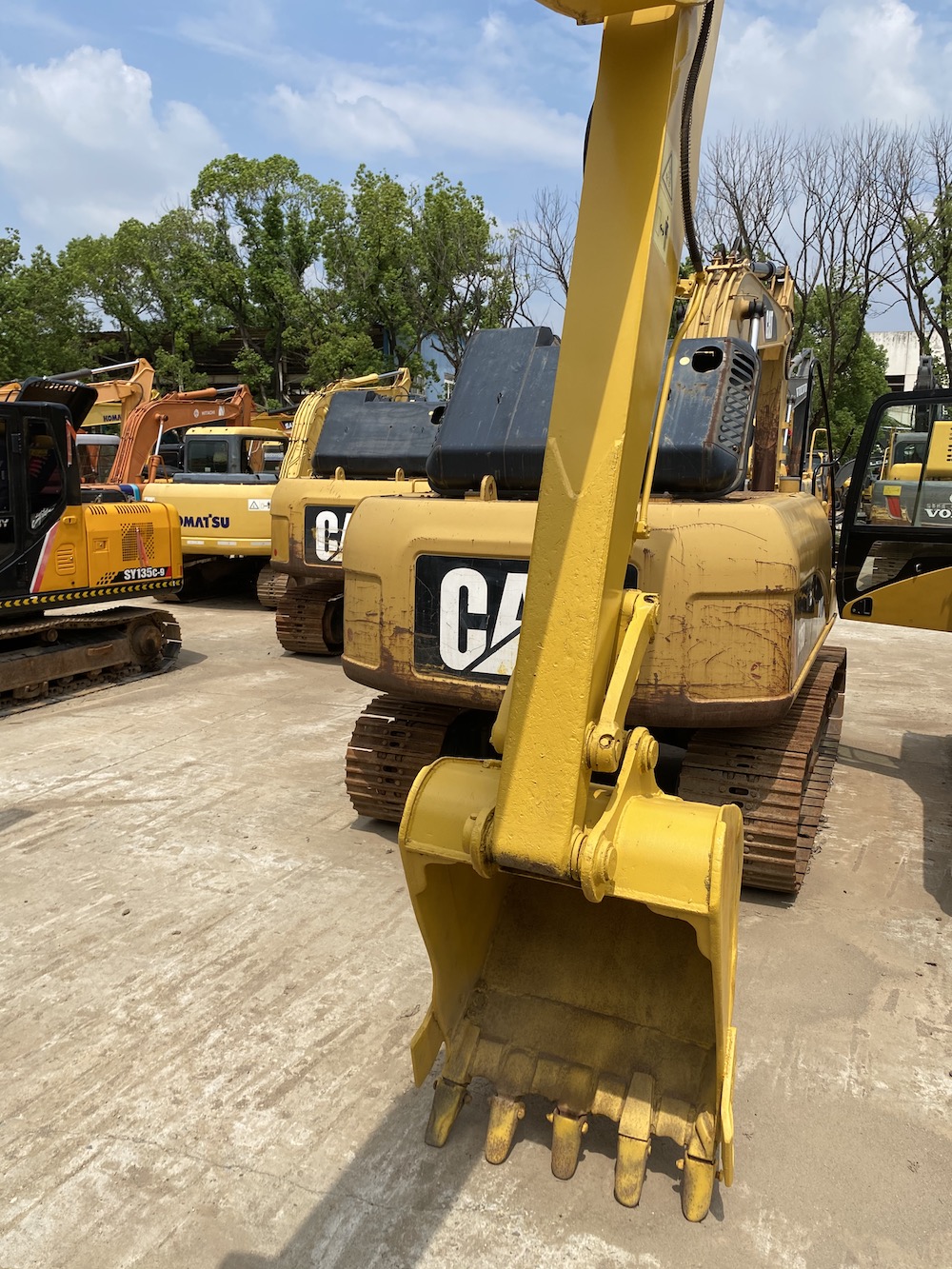 KOMATSU PC130-7 использовало гидравлическое ведро Coery 0.53m3 экскаватора Crawler