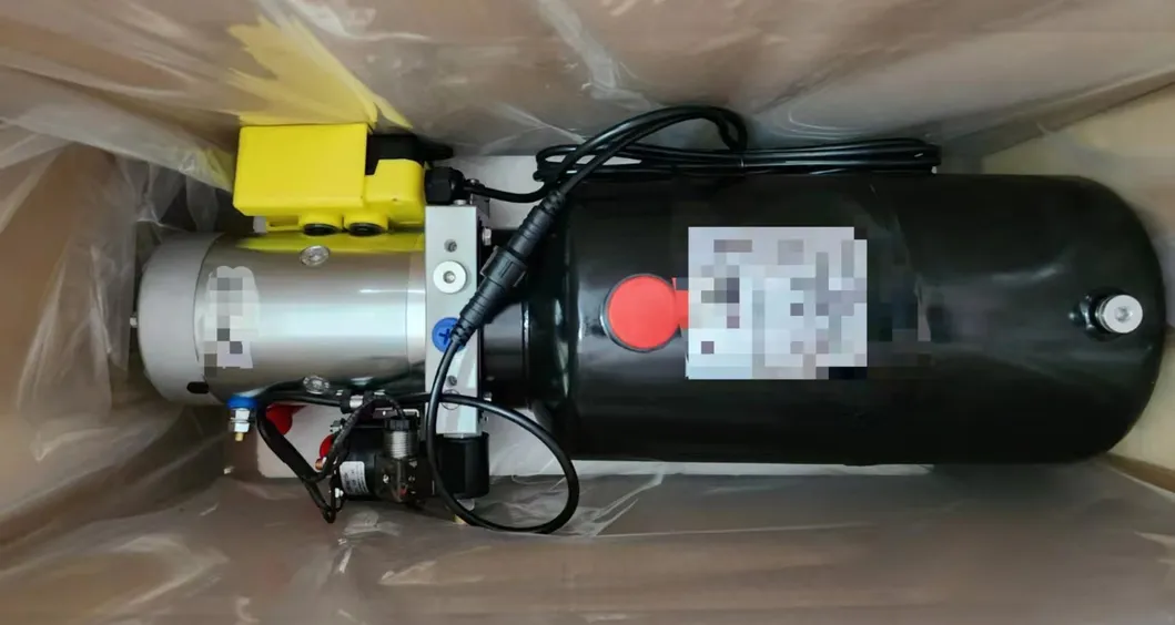 Adjustable Scissor Lift Table for Easy Access to Vehicles and Warehouses